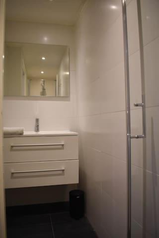 Rembrandtplein Apartments Амстердам Екстериор снимка