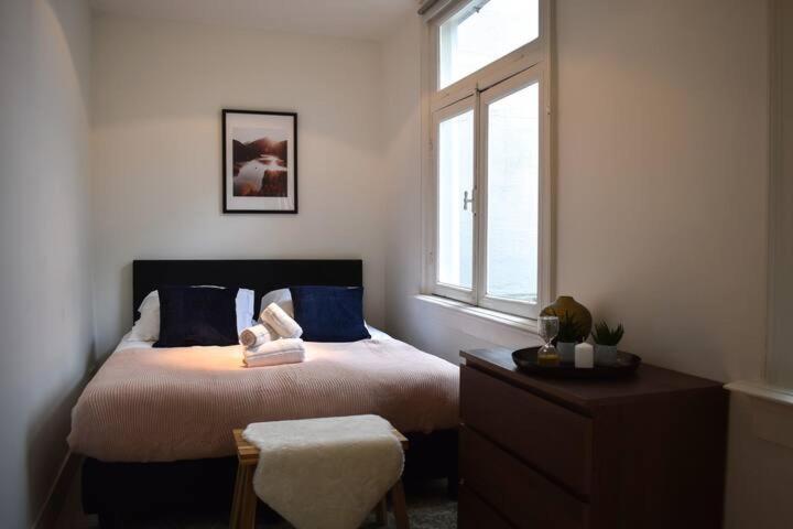 Rembrandtplein Apartments Амстердам Екстериор снимка